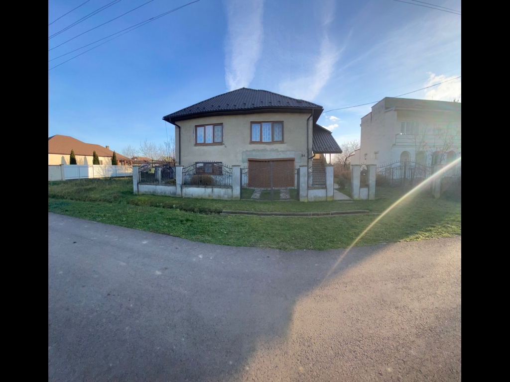 WhatsApp Image 2025-12-06 at 21.28.43