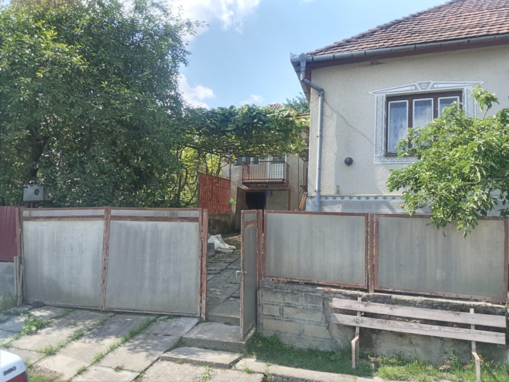 WhatsApp Image 2025-12-06 at 21.26.43 (2)